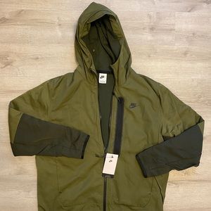 Nike Sportswear Tech Essentials Men's Water Repel Jacket Green Black Large NWT